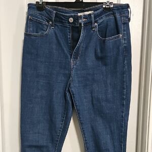 Levi's 721 High Rise Skinny Jeans in Deep Blue